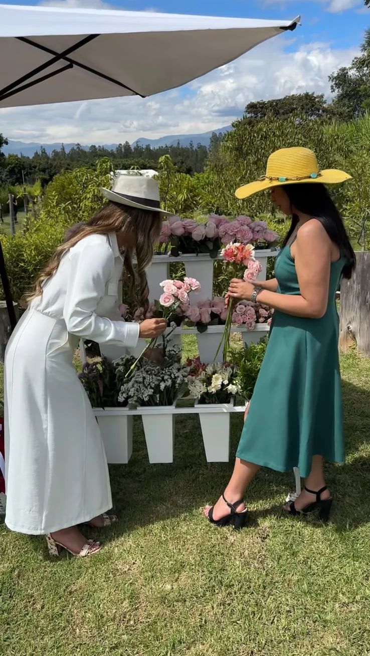 Acompañamiento al elegir las flores para un ramo
